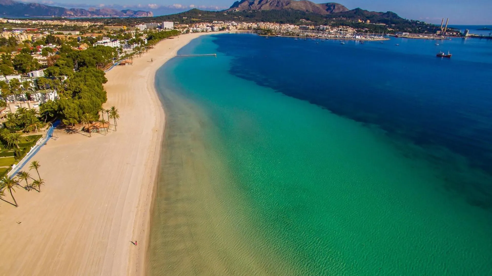 Holiday Home In Puerto De Alcudia España
